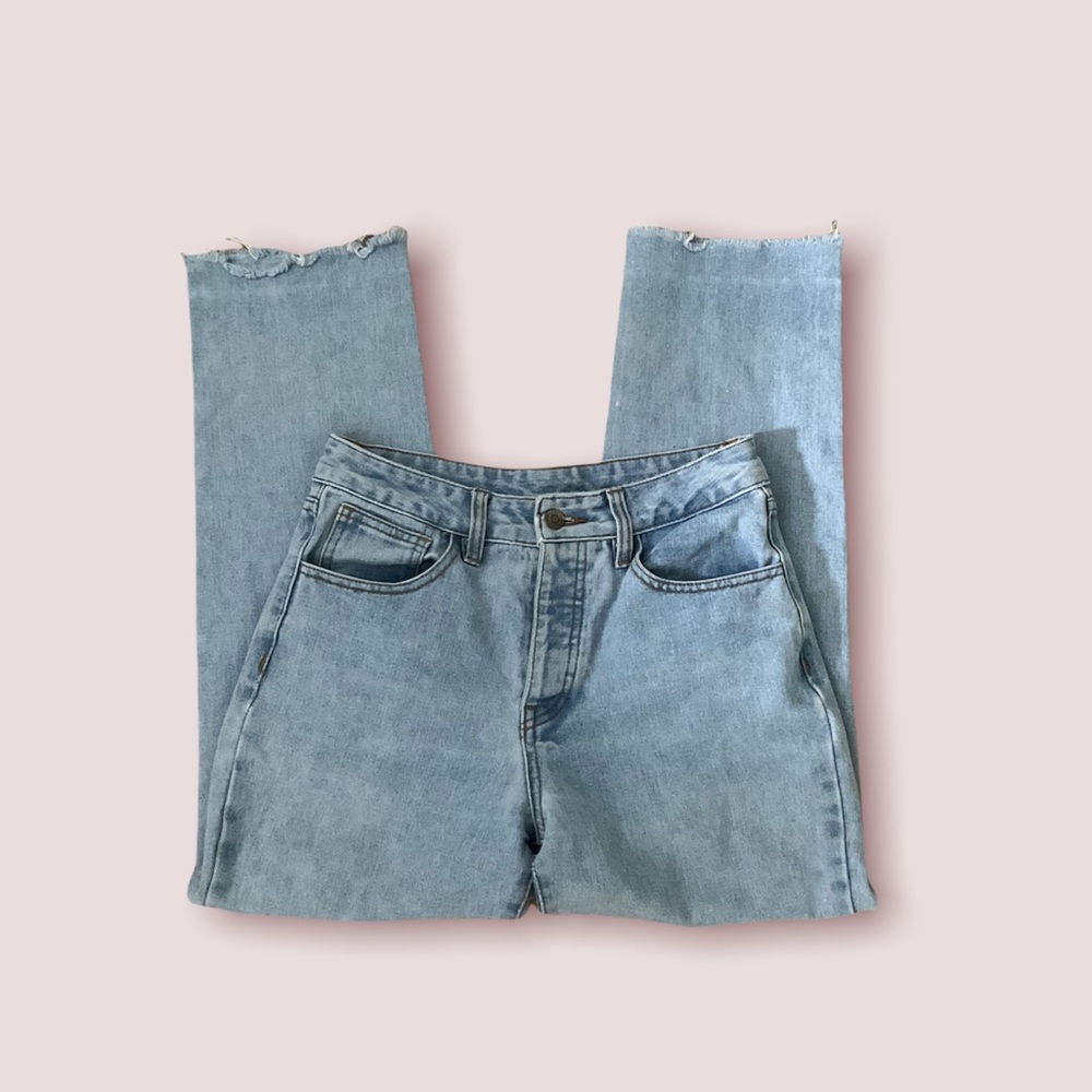Brandy Melville light wash jeans